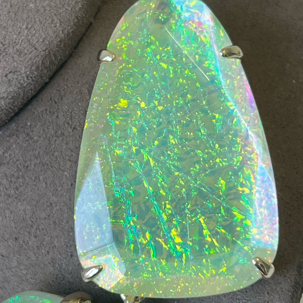 NWT Rare & Retired Kendra Scott Harlow Dichroic Foil Texas Limited Edition GORG! - Picture 9 of 14